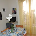 Casa Di Laura A 50 Mt Dal Mare Apartment Giardini Naxos