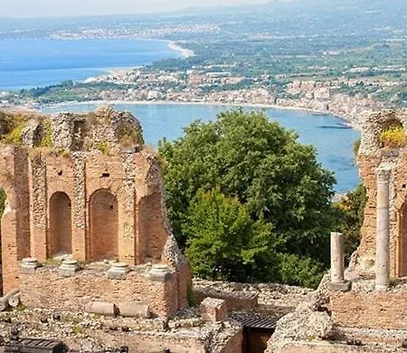 Daire Casa Di Laura A 50 Mt Dal Mare Giardini Naxos
