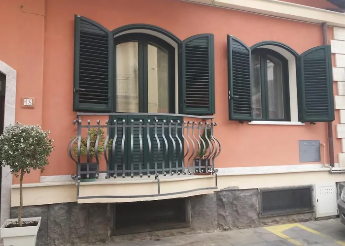 Apartment Casa Di Laura A 50 Mt Dal Mare Giardini Naxos