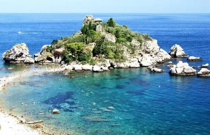 Casa Di Laura A 50 Mt Dal Mare Giardini Naxos